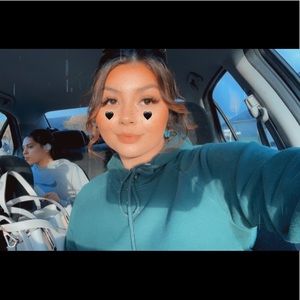 Meet your Posher, Lailena